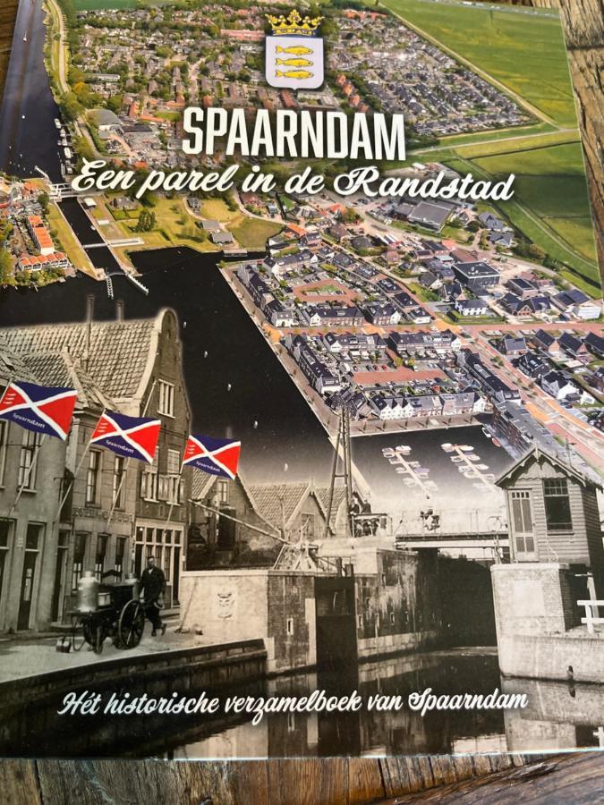 Het Buitenleven Spaarndam Bagian luar foto