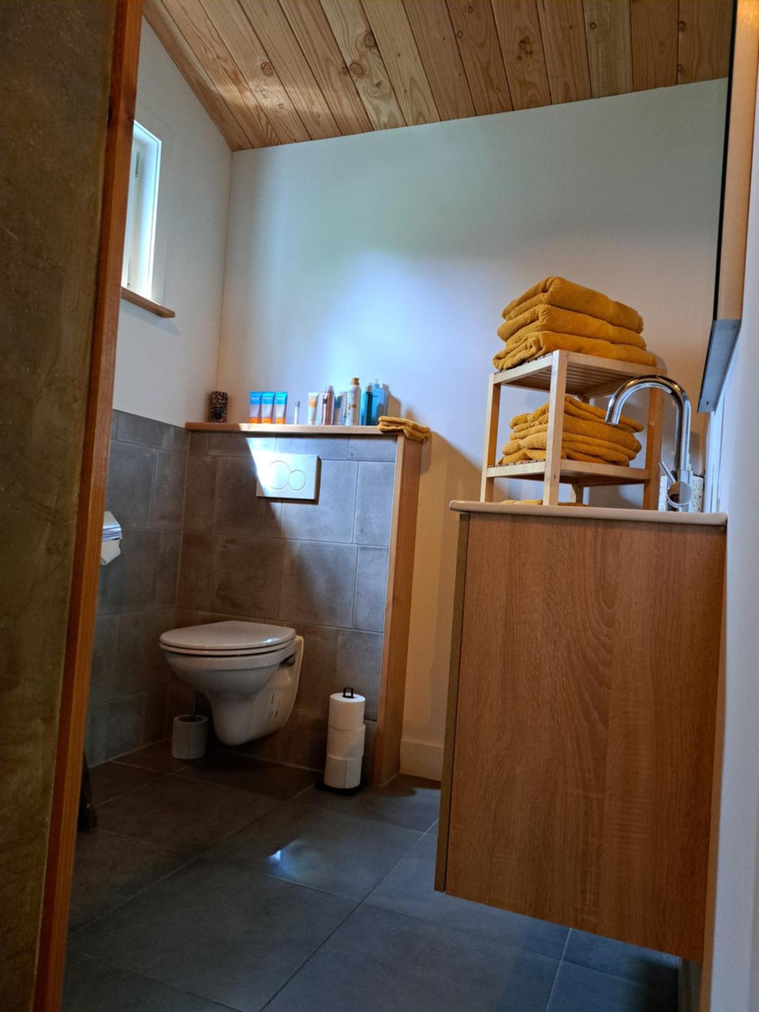 Het Buitenleven Spaarndam Bagian luar foto